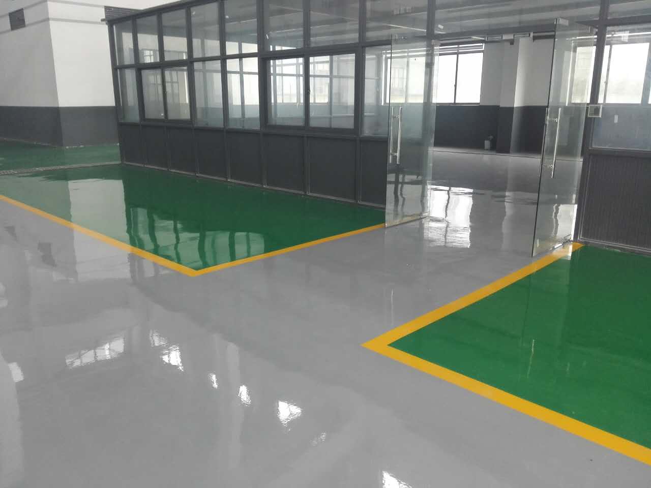 環(huán)氧經濟型地坪2.jpg